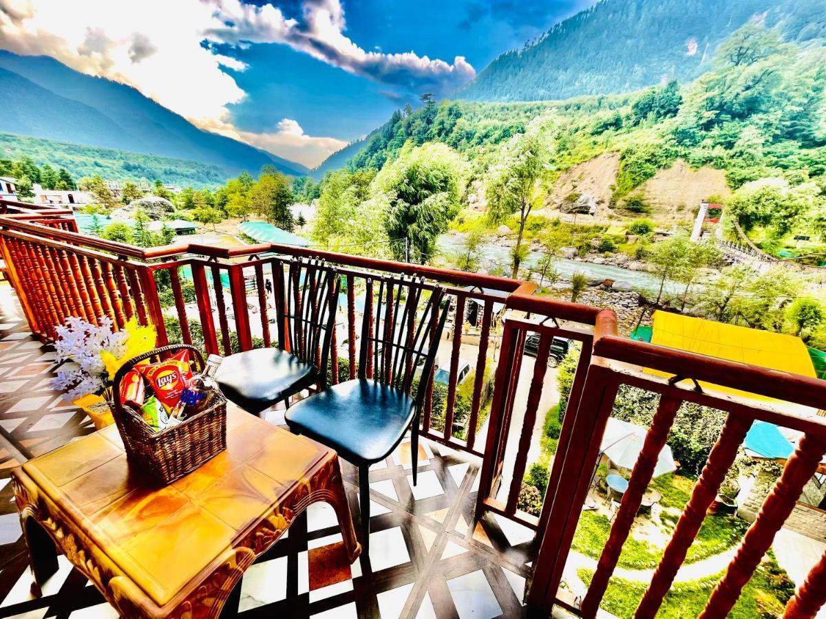 Hotel Himalayan River- Riverside Hotel Manāli Buitenkant foto