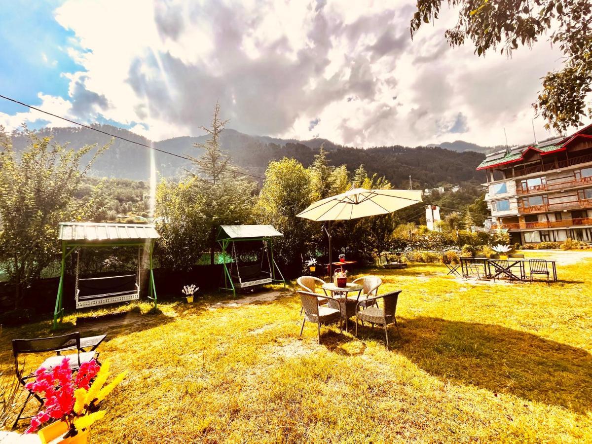 Hotel Himalayan River- Riverside Hotel Manāli Buitenkant foto